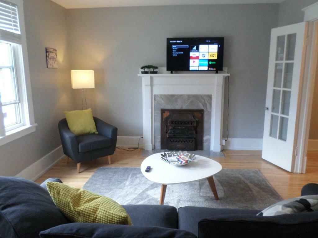 Beautiful, Clean, Quiet 2 Br-In Downtown Ottawa. Parking, Wifi And Netflix Included 아파트 외부 사진