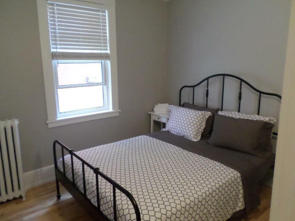 Beautiful, Clean, Quiet 2 Br-In Downtown Ottawa. Parking, Wifi And Netflix Included 아파트 외부 사진